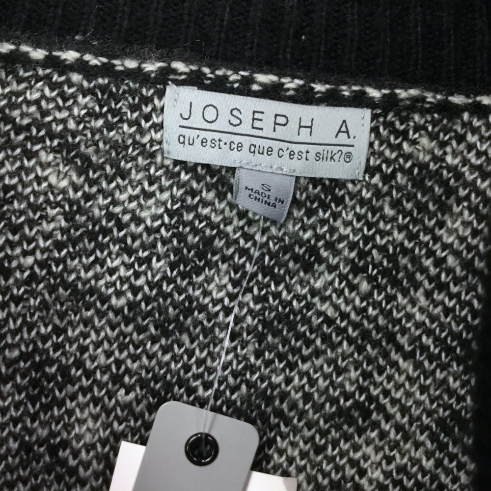 Joseph A. Pattern Turtleneck Sweater - Picture 3 of 5